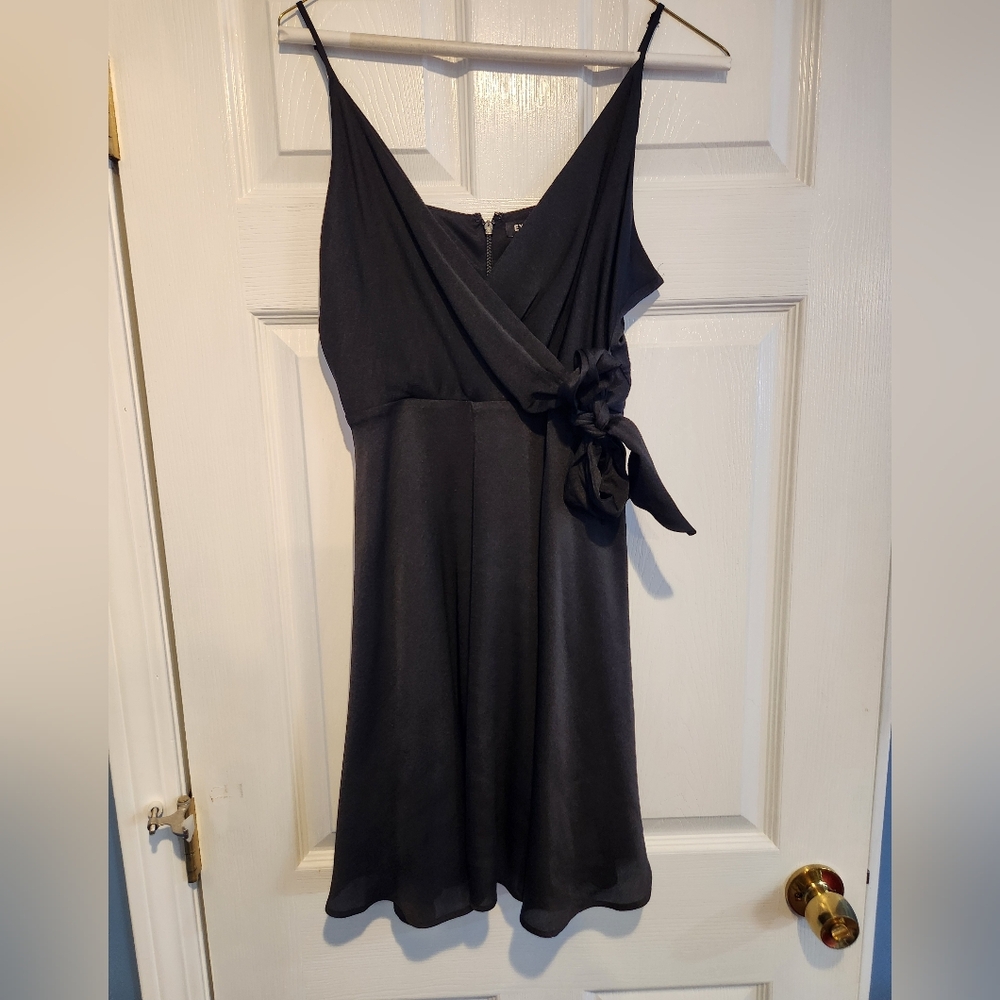 Elegant Black Sleeveless Dress